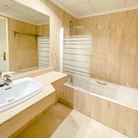 En Patios De Santa Maria Golf Daire Marbella