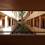 En Patios De Santa Maria Golf * Marbella
